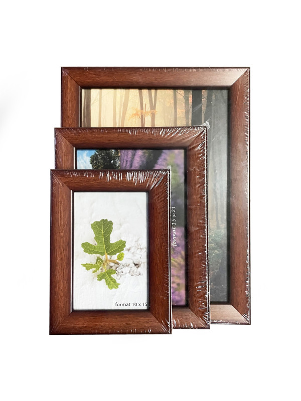 Stylowa Ramka Drewniana Brązowa: Dodaj Ciepła i Klasy Twoim Obrazom! 10x15 cm
