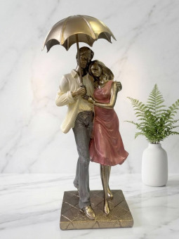 Figurka para z parasolką, wys. 28 cm